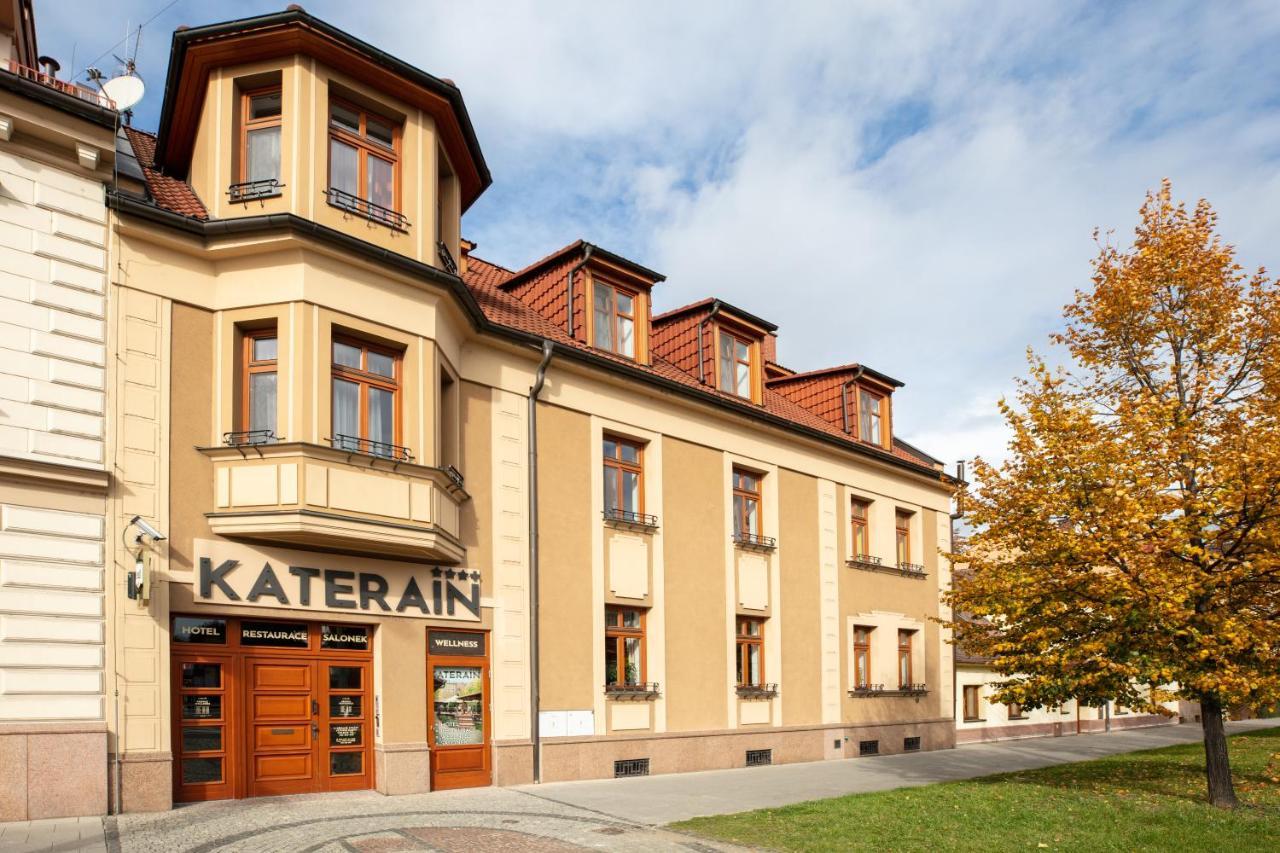 אופבה Katerain Hotel, Restaurace, Wellness מראה חיצוני תמונה