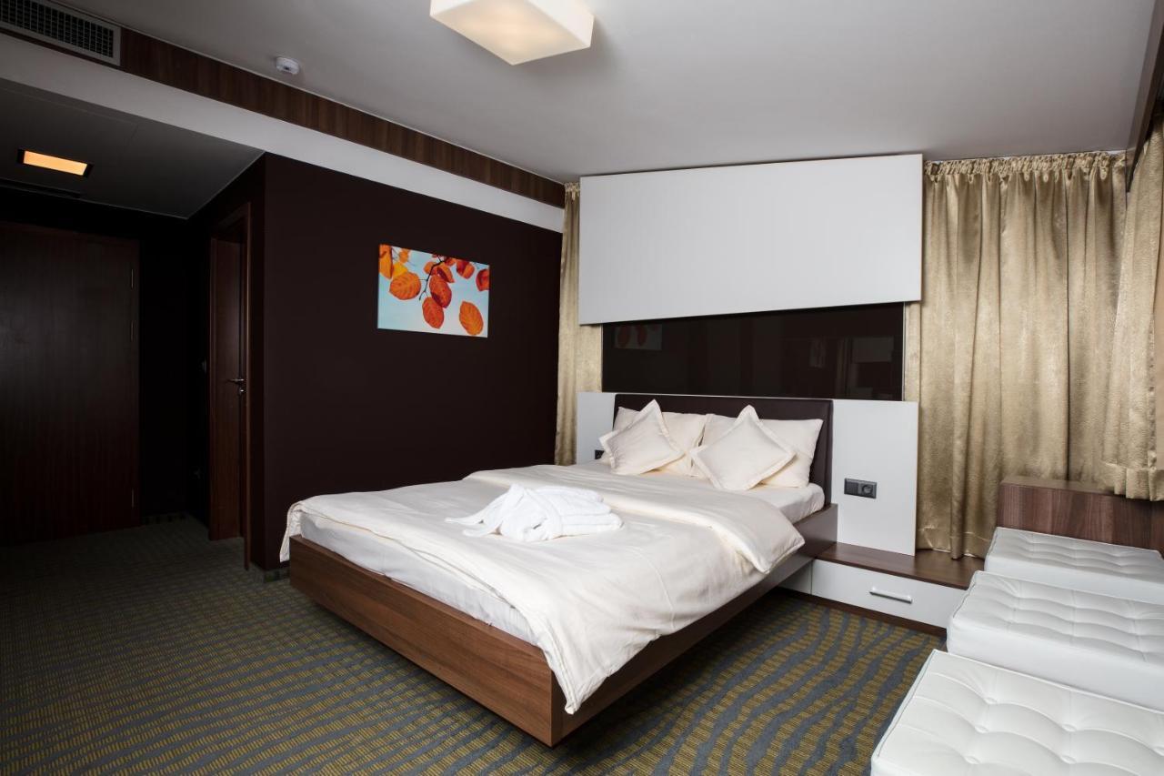 אופבה Katerain Hotel, Restaurace, Wellness מראה חיצוני תמונה